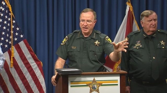 Apple Gets The Sheriff Of Florida Against Them
