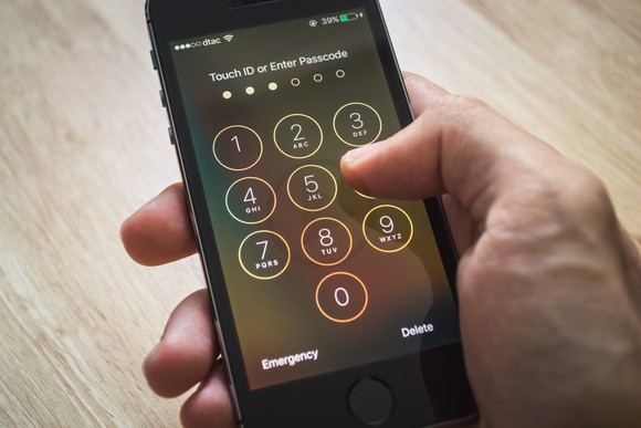 Israeli Based Company Cellebrite Said To Provide Assistance To FBI For Unlocking San Bernardino Shooters iPhone