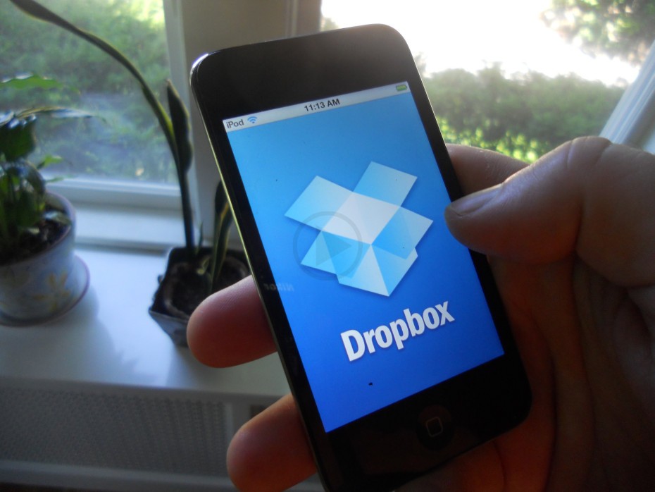 Dropbox Feature Within iOS Compatible Facebook Messenger App