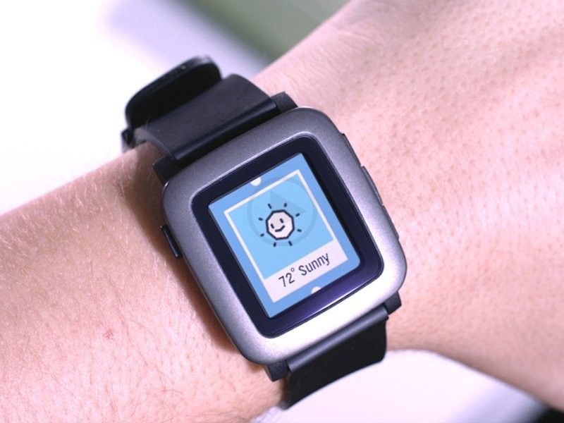 Pebble Building Smart Straps for Watches