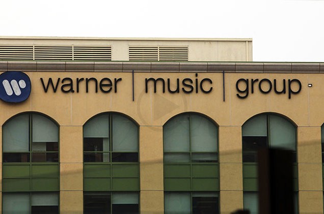 Warner Earns Massive Revenue From Sales Of Music Streaming Service Of Apple Music