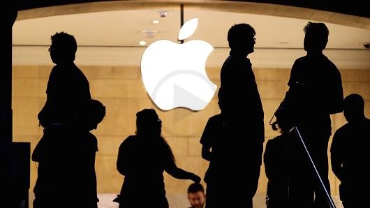 Price Cut by Goldman Sachs while Apple Becomes Their Target