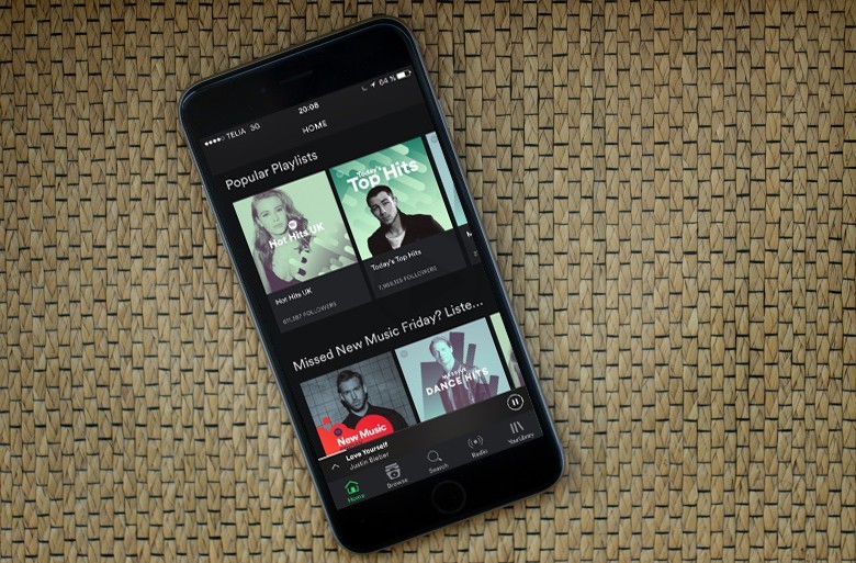 Spotify Touches 100 Million Users But in Comparison to Apple Music, Has Paid Subscribers which is Double
