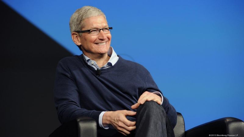 Tim Cook Hosts Fundraiser for Paul Ryan