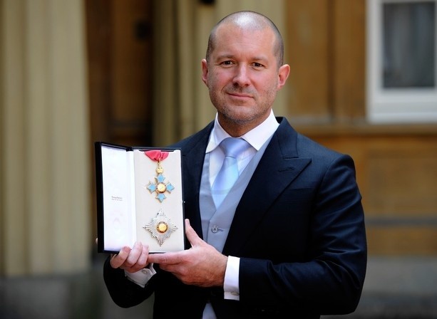 Design Inspiration! Jony Ive Describes Apple’s Brilliant Innovation