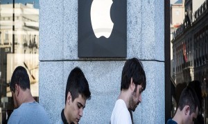 Apple’s Falling Sales Disappoints Wall Street Analysts