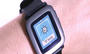 Pebble Building Smart Straps for Watches