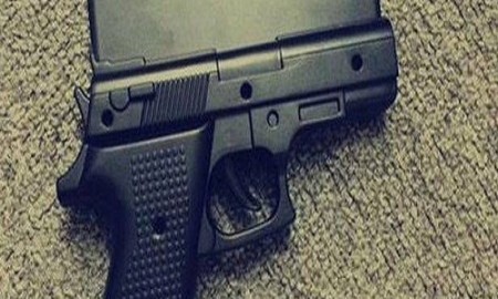 Man gets convicted for Carrying Gun Shaped Apple Iphone Case