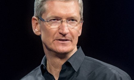 Remembering Jobs! Tim Cook Gets Emotional, Handles Encryption Issue